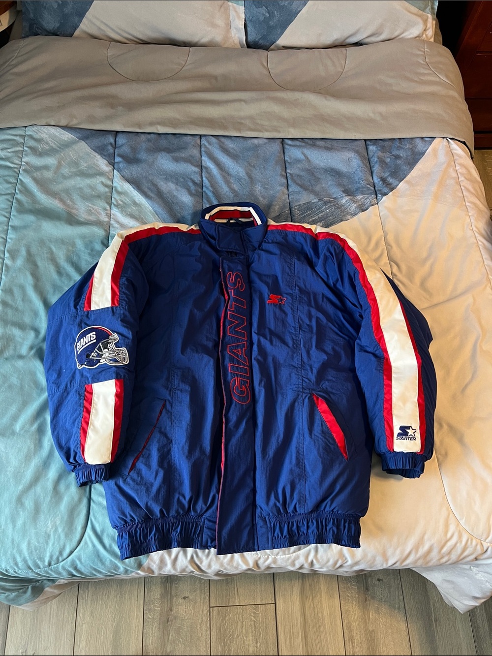 Vintage STARTER Blue & Red New York Giants Puffer Jacket